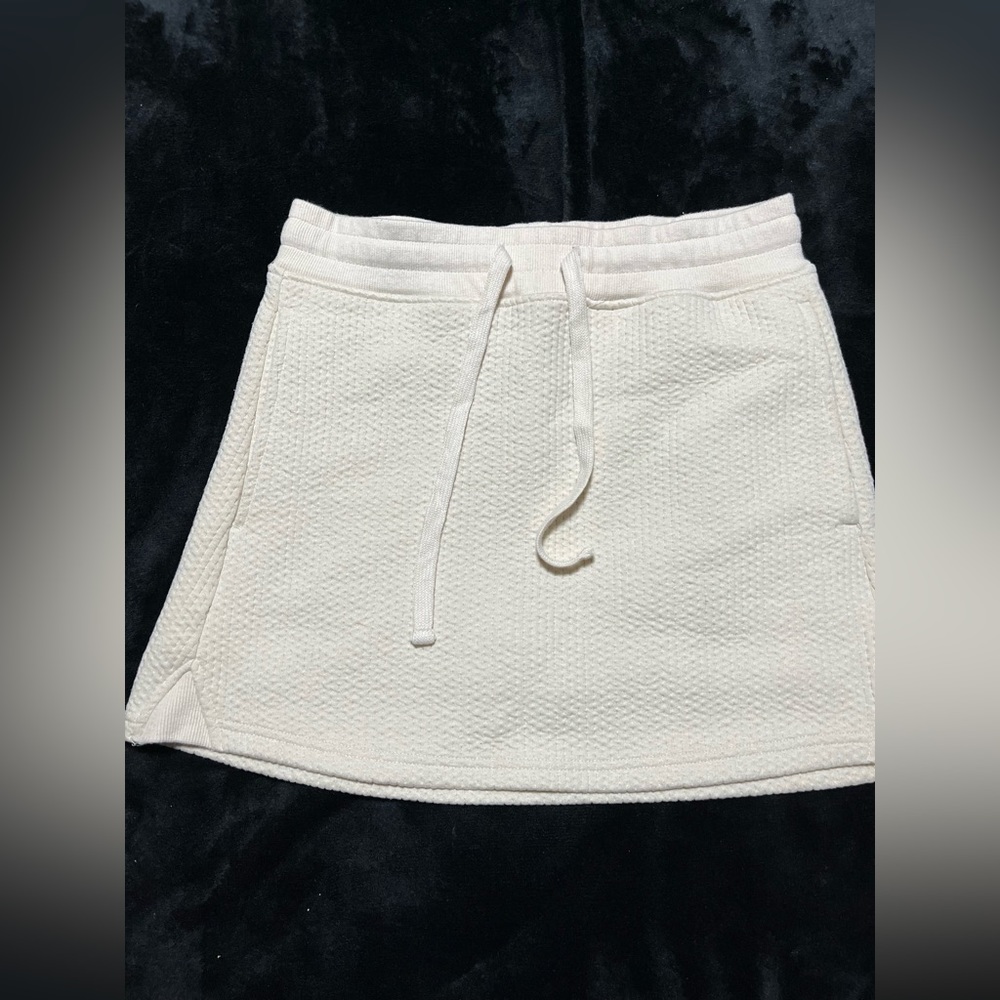 High Drawstring Waist Quilted Activewear Skort Beige-Small - Picture 7 of 7